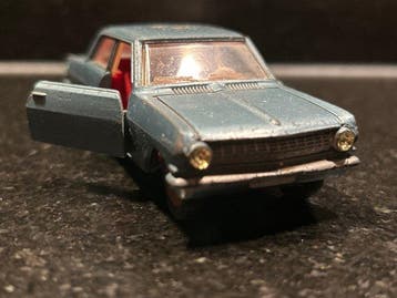 Dinky Toys - Speelgoedauto Opel Rekord , Opel Kadett -