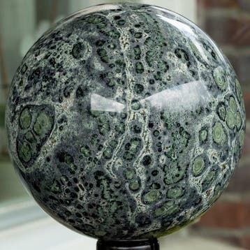 Jaspis Fine Large green Kambaba Eldariet sphere - Hoogte: