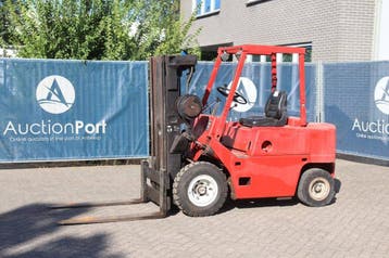 Veiling: Heftruck Clark C 600 - Y 50 PD Diesel 2600kg 3.95m, Ophalen