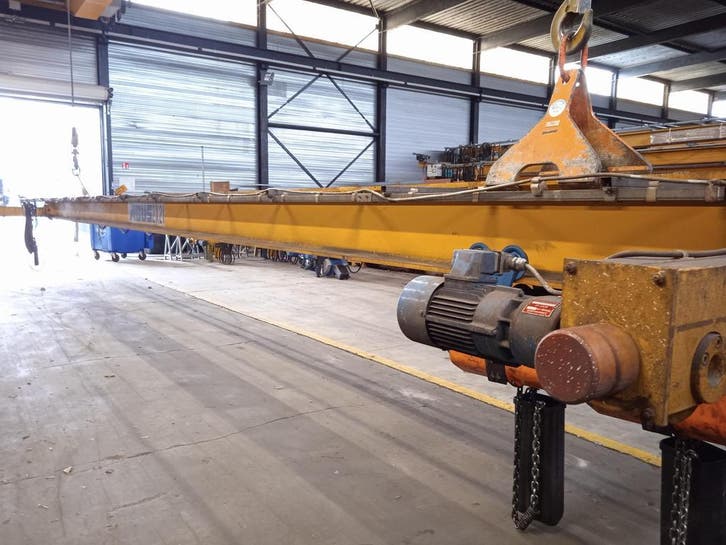 Bovenloopkraan enkelligger 13.685mm x 2 x 2t 001472U, Bricolage & Construction, Outillage | Autres Machines, Enlèvement