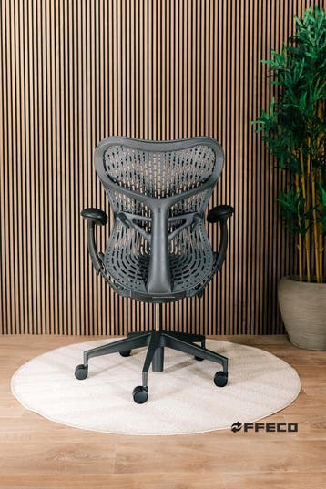 Herman Miller Mirra 2 Graphite - Refurbished - Als Nieuw, Verzenden, Zo goed als nieuw, Zwart, Bureaustoel