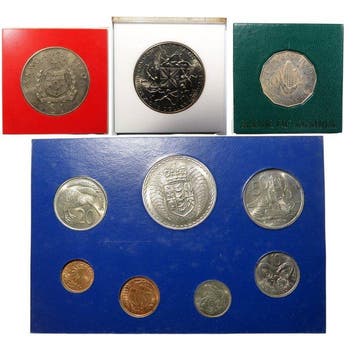 Wereld. Conjunto de 4 Sets Numismáticos – OCEANIA E ÁFRICA /, Postzegels en Munten