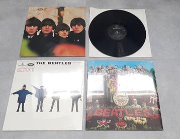 Beatles - 2 reissues with the original black and yellow, Nieuw in verpakking