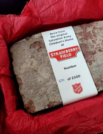 Beatles - Coffret, Original Brick fromStrawberry Field, Nieuw in verpakking