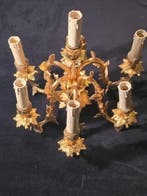 Applique murale - Bronze doré - 35 x 35 cm.