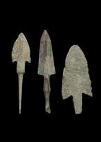 Âge du bronze Bronze Arrowhead Group (3) (Sans prix de