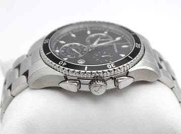 Hamilton - Jazzmaster Seaview Chronograph Black Dial Swiss