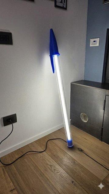Lampe - Lampe LED de stylo UNIQUE – Lumière de design