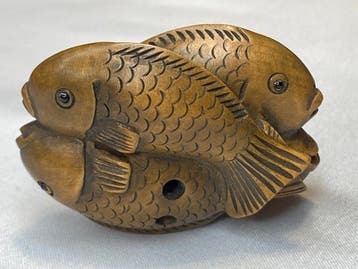 Quatre poissons entrelacés – netsuke en buis - Signed