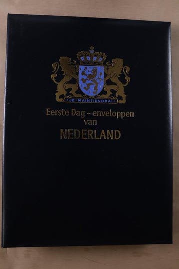 Nederland - 6 lege DAVO PSIII albums + 3 casettes, Postzegels en Munten, Gestempeld