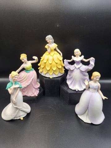 Lot de 5 figurines florales en porcelaine peinte à la main –