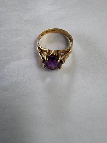 Ring - 14 karaat Geel goud - 3.00ct. tw. Amethist, Handtassen en Accessoires, Ringen, Nieuw