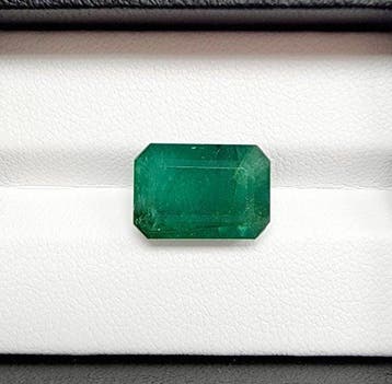 Zonder minimumprijs - 1 pcs Groen Smaragd - 8.59 ct - Guild
