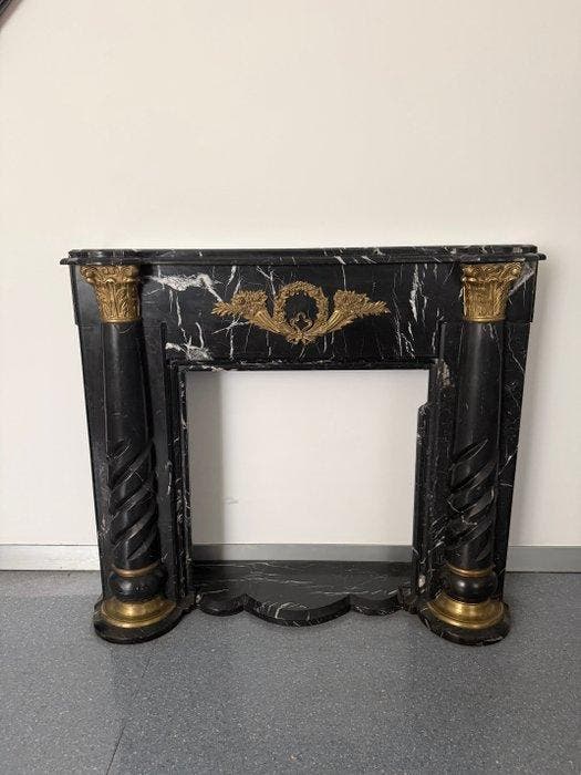 Cheminée - début du XXe siècle, Antiquités & Art, Antiquités | Meubles | Chaises & Canapés