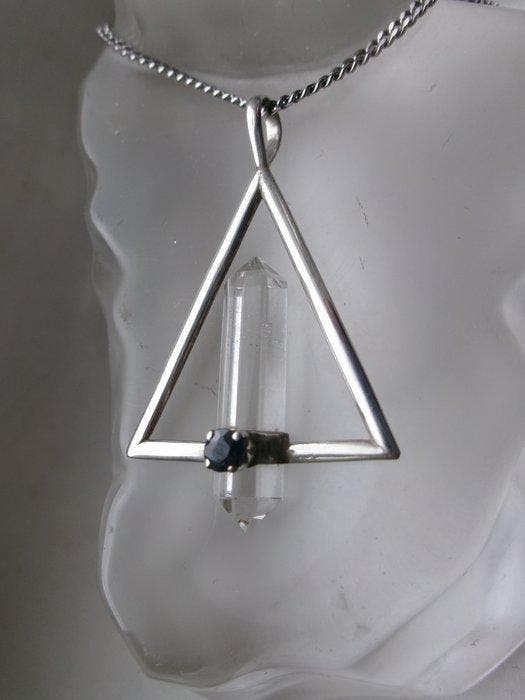 Zilver, Kristalkwarts & Saffier - Ketting met hanger - Art, Antiek en Kunst, Kunst | Designobjecten