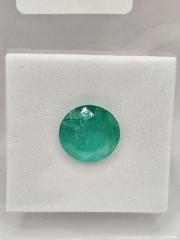 1 pcs Vert Émeraude - 3.84 ct - Instituto Gemólogico Español, Nieuw