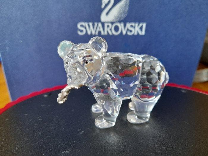 Swarovski - Beeldje - Grizzly Cub 261925 - Box + Certificate, Antiek en Kunst, Curiosa en Brocante
