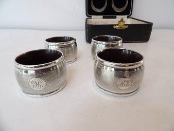 J.C. LTD - Servethouders (6) - Zilver/Bakeliet, Antiek en Kunst