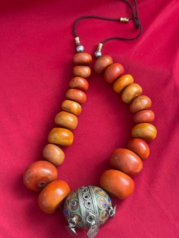 collier berbère tamazigh - Argent, résine phénolique, En