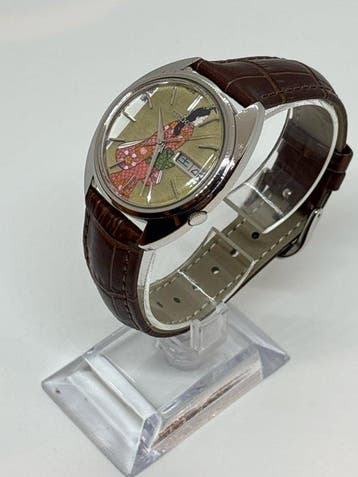 Seiko - SEIKO5 ACTUS “Beauty Looking Back” - Zonder