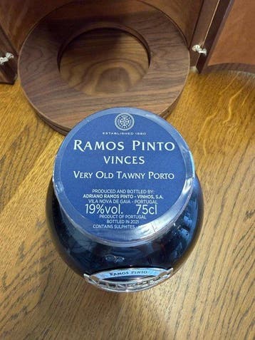 Ramos Pinto, Vinces - Very Old Tawny Port - Gebotteld in, Nieuw