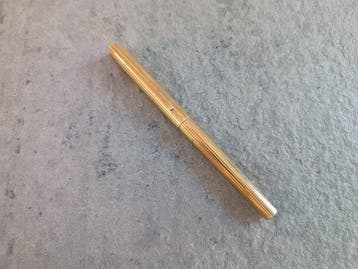 S.T. Dupont - Pluma ST Dupont Classic de plaqué oro - Stylo, Collections, Stylos