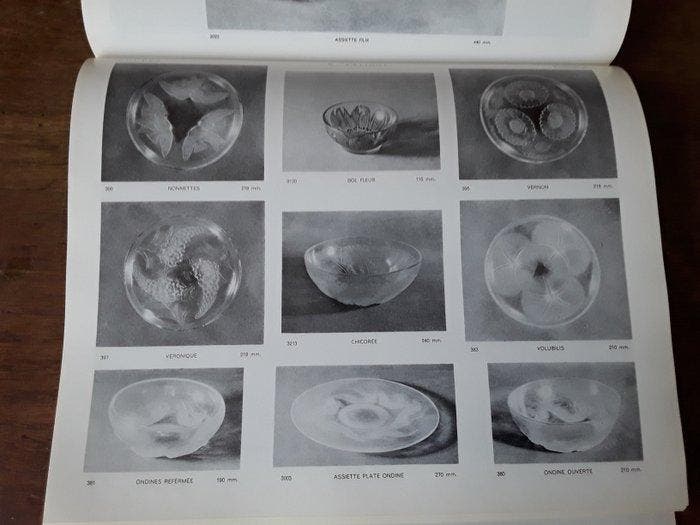 Corning Museum of glass - Lalique Glas - 1932, Antiek en Kunst, Antiek | Glaswerk en Kristal