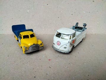 Corgi 1:43 - Model vrachtwagen (2) - Volkswagen T1 pick-up;
