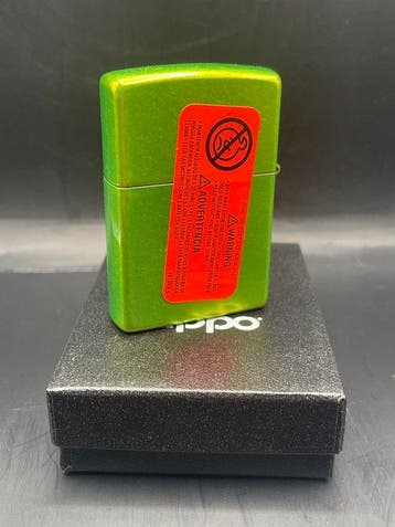 Zippo - ZIPPO VERT BROSSÉ FLUO - Zonder minimumprijs -