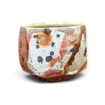Ryuji Hodaka – Hedendaagse chawan theebol met roze-wit