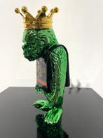 Van Apple - Fashion Monkey - Gucci