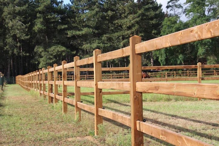 Omheining | houten hekwerk | afrastering weide, Dieren en Toebehoren, Stalling en Weidegang, Weidegang