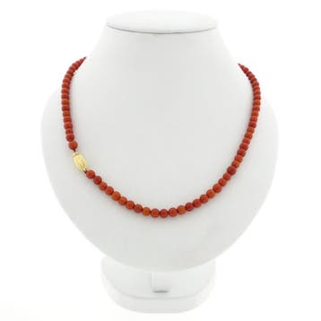 Antiek bloedkoraal kralencollier met gouden sierslot, Gebruikt, Ophalen of Verzenden, Met edelsteen, Goud