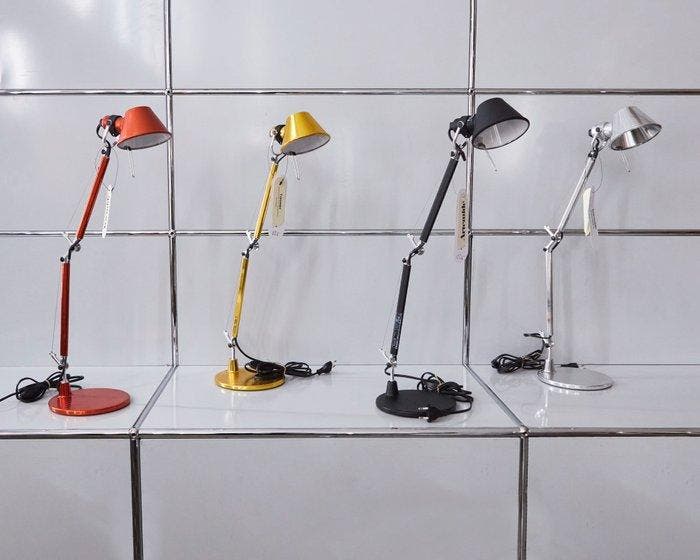 Artemide - Michele De Lucchi, Giancarlo Fassina - Bureaulamp, Antiek en Kunst, Antiek | Verlichting