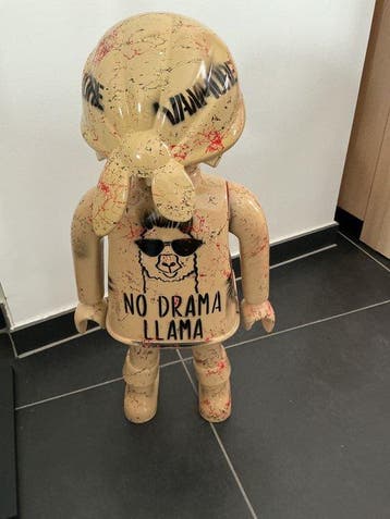 Rob VanMore (XX-XXI) - No Drama Llama Playmobil XXL