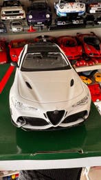 Bburago 1:18 - Voiture miniature - Alfa Romeo Giulia GTA, Nieuw