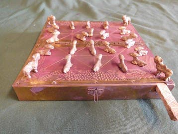 2 jeux authentiques népalais des tigres (Bagha Chal) - Bagha