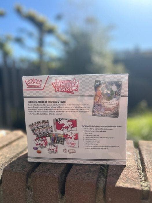 Pokémon - 1 Elite trainer box - Pokémon TCG – White Flare, Hobby en Vrije tijd, Verzamelkaartspellen | Pokémon