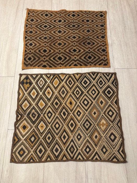 Textile (2) - 70 cm - 60 cm, Antiek en Kunst, Kunst | Niet-Westerse kunst