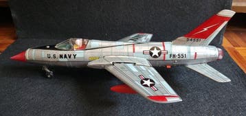 Yonezawa - Blikken speelgoed - F-105 Thunderchief Jet