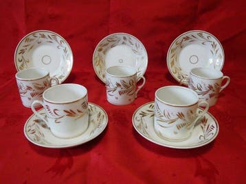 Tasse et soucoupe (11) - Porcelaine tendre - Service à café