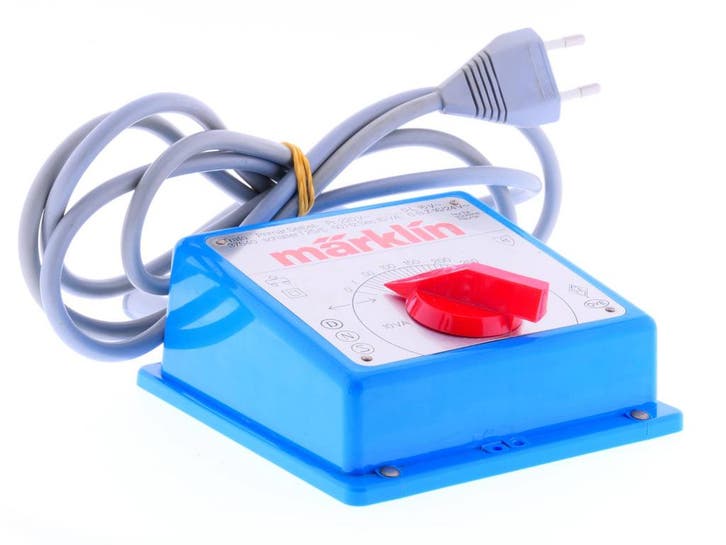 Schaal H0 Märklin 37540 transformator              regelb.., Hobby & Loisirs créatifs, Trains miniatures | HO, Enlèvement ou Envoi