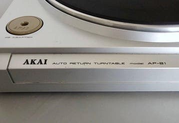 Akai - AP-B1 Table tournante