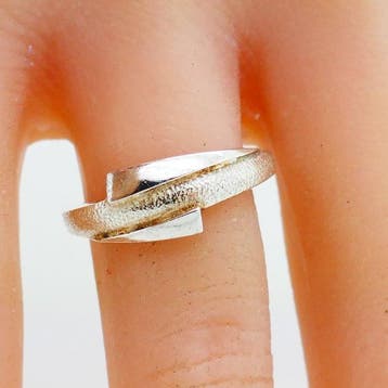 Zonder minimumprijs - Ring Zilver - AKT - Marjut Viitanen