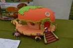 Monchhichi - Jouet Monchhichi huis in doos met 5 poppetjes -, Antiek en Kunst