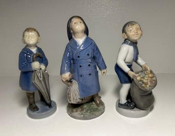 Royal Copenhagen - Beeldje - Set of 3 Danish figurines #4526