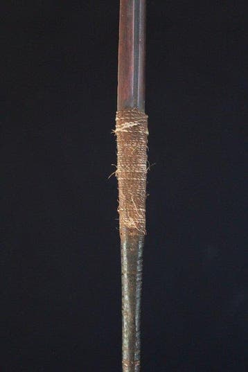 Mendi Pfeil met adembenemende binding en verzamelingsnummer