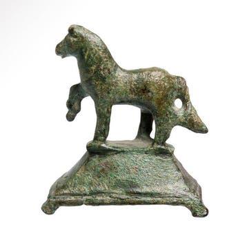 Romain antique Bronze Figure du cheval cabré sur socle