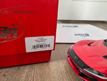 BBR 1:18 - Voiture miniature - Ferrari 12Cilindri Rosso