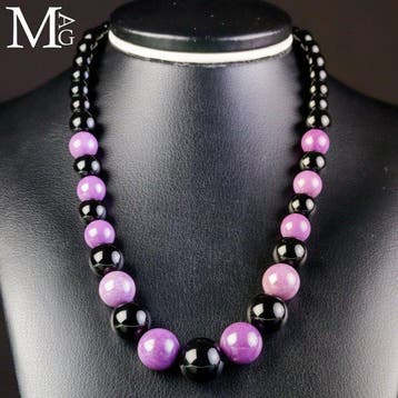 Collier de perles en phosphosidérite et onyx noir - Verrou